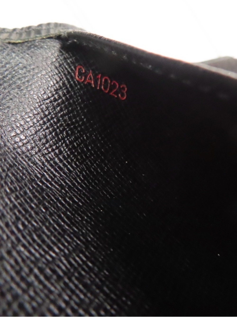 Louis Vuitton Epi Leather Trifold Wallet Black Authenticated LV Box Included - Picture 7 of 8